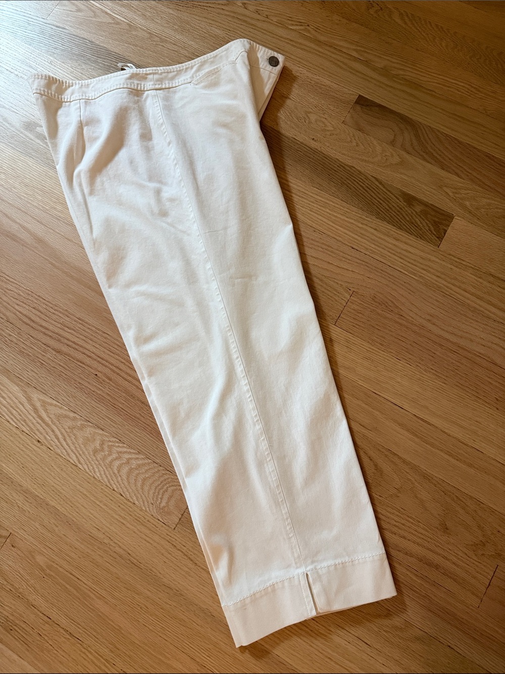 Eileen Fisher White Cropped Capri Pants